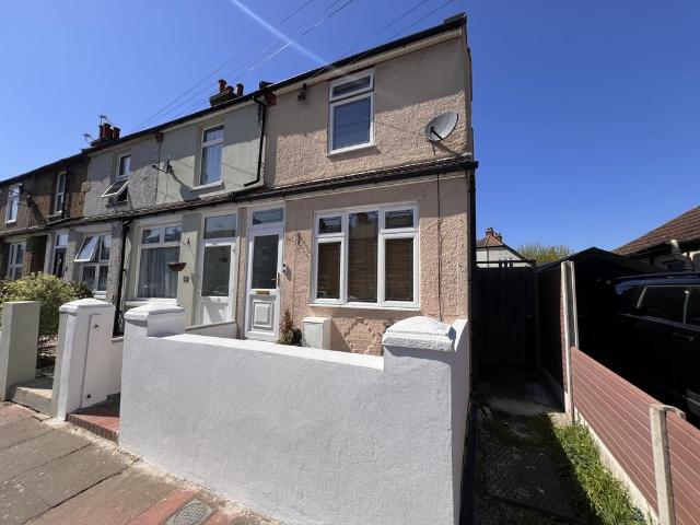 House for sale in Longlands, Halfway Street