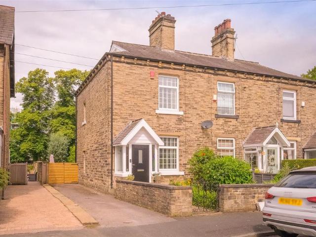 House for sale in Bailiff Bridge, West Yorkshire