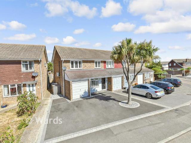 House for sale in Cliffe Woods