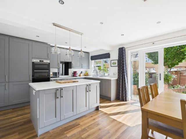 House for sale in Leighton-Linslade, Linslade