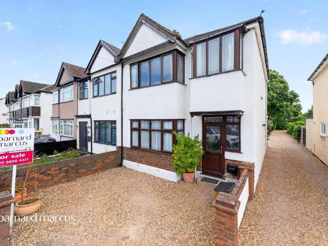 House for sale in London Borough of Hounslow, Feltham