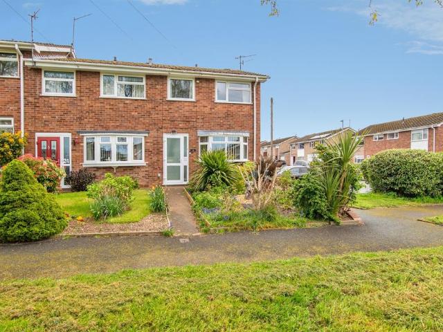 House for sale in Lower Wick, Worcestershire