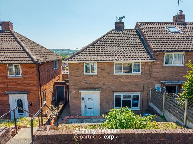 House for sale in Haden Hill, Fold Hill