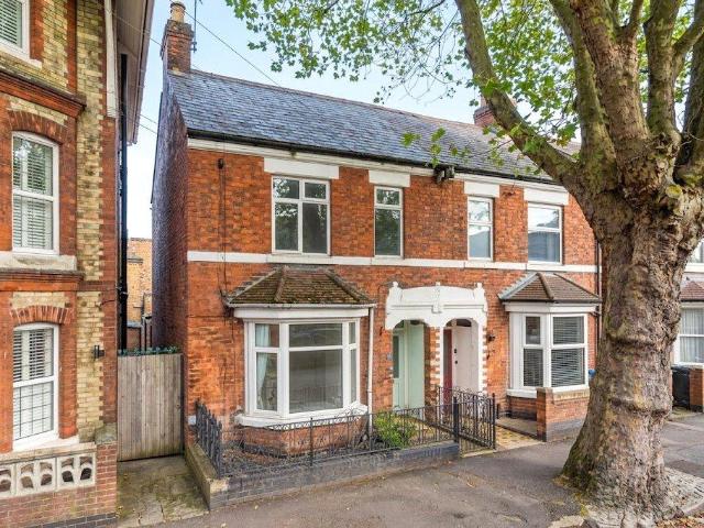 House for sale in Avondale, Kettering