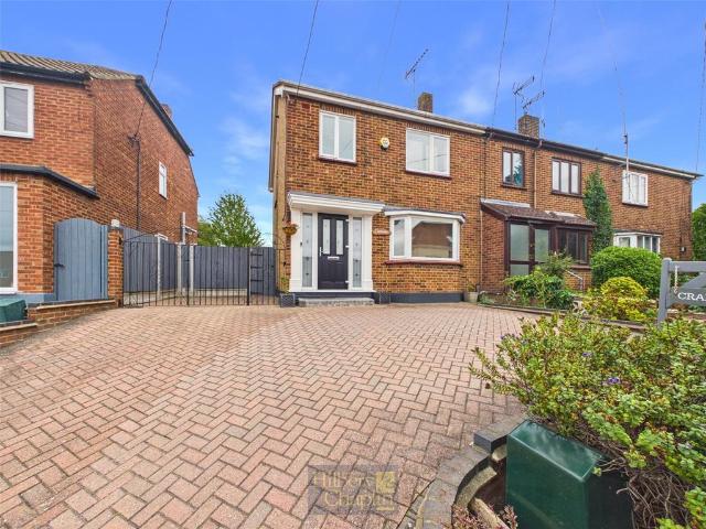 House for sale in Steeple View, Essex