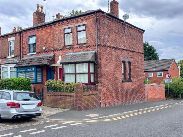 House for sale in Heaton Norris, Greater Manchester
