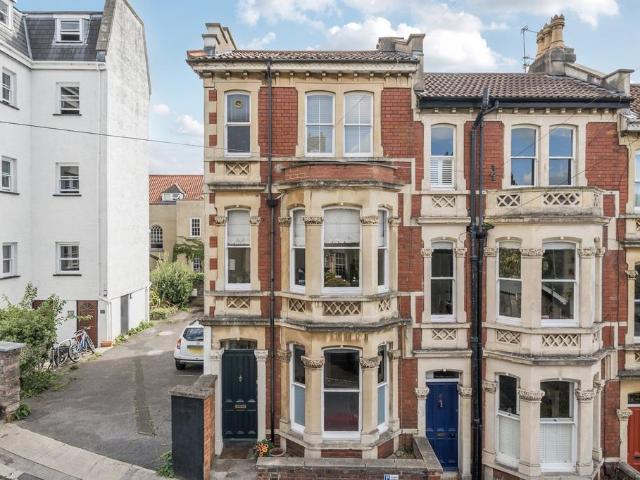 House for sale in Hotwells, Feckenham