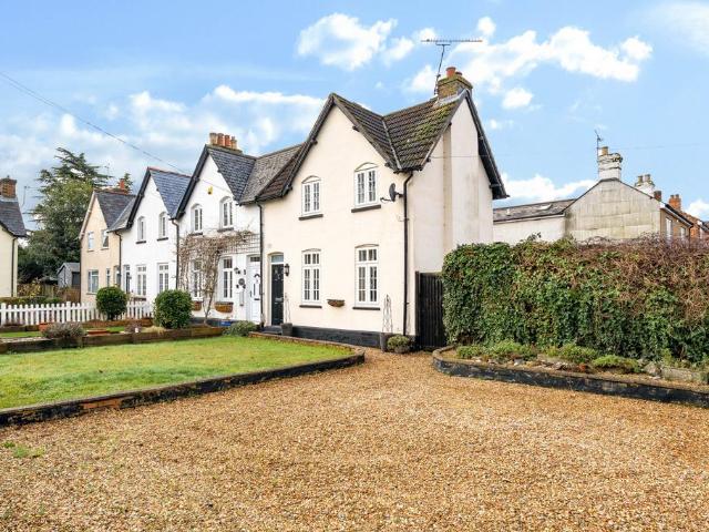 House for sale in Farnborough, Hampshire