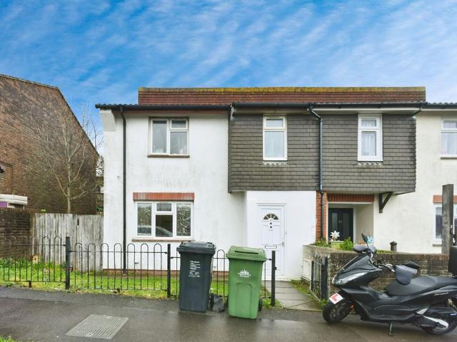 House for sale in Whitehawk, Brighton & Hove
