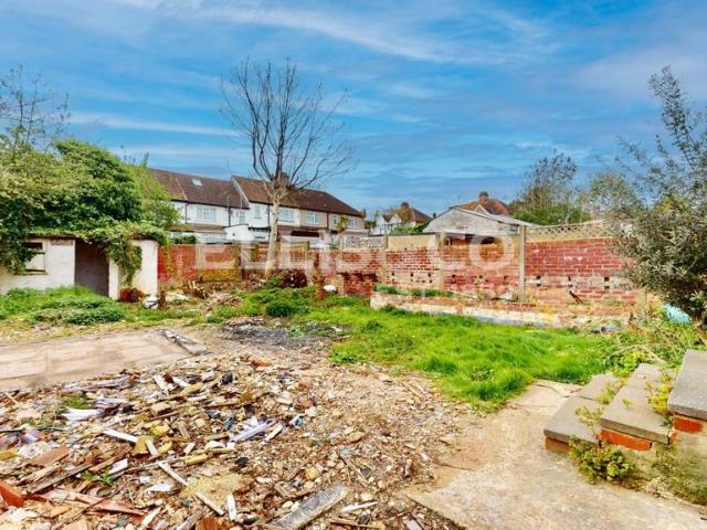 House for sale in London Borough of Ealing, Greater London