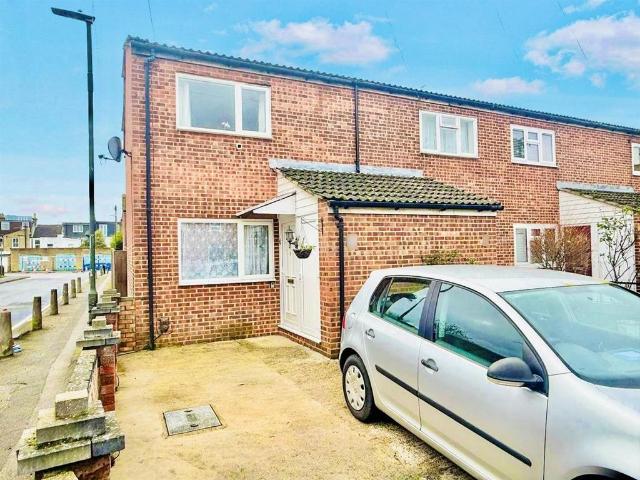 House for sale in London Borough of Merton, Collier's Wood