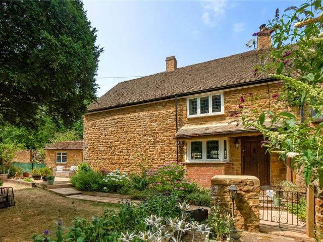 House for sale in Evershot, Oxfordshire