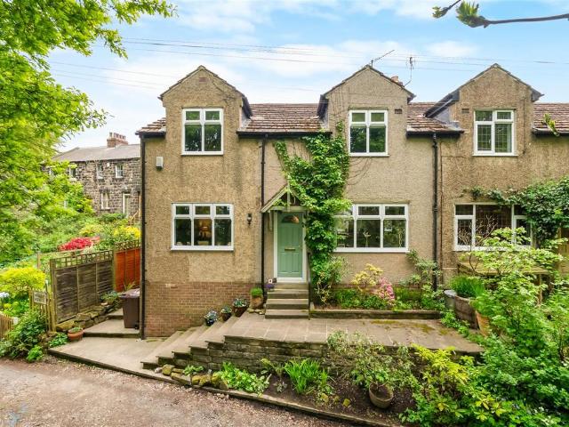House for sale in Pool, West Yorkshire