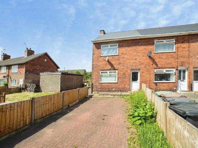 House for sale in Pinxton, Elmton