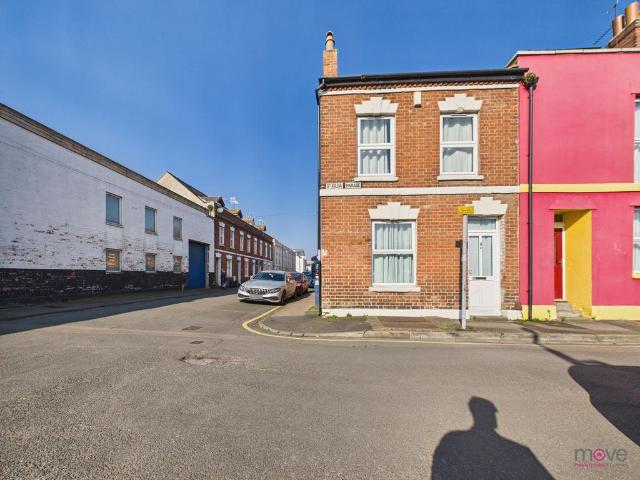 House for sale in Kings Barton, Gloucester