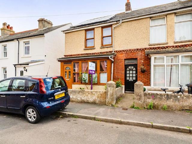 House for sale in Littlecote, West Sussex