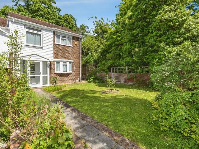 House for sale in Shinfield