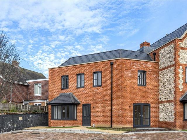 House for sale in Fishersgate, West Sussex
