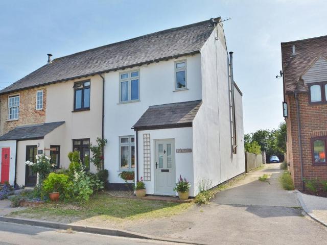 House for sale in Berrick Salome, Oxfordshire