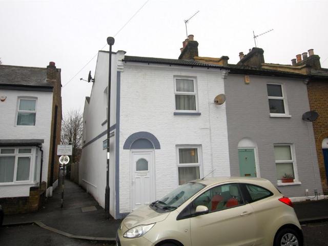 House for sale in London Borough of Merton, Mitcham