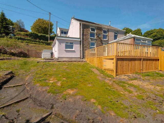 House for sale in Dyffryn Clydach, Neath Abbey