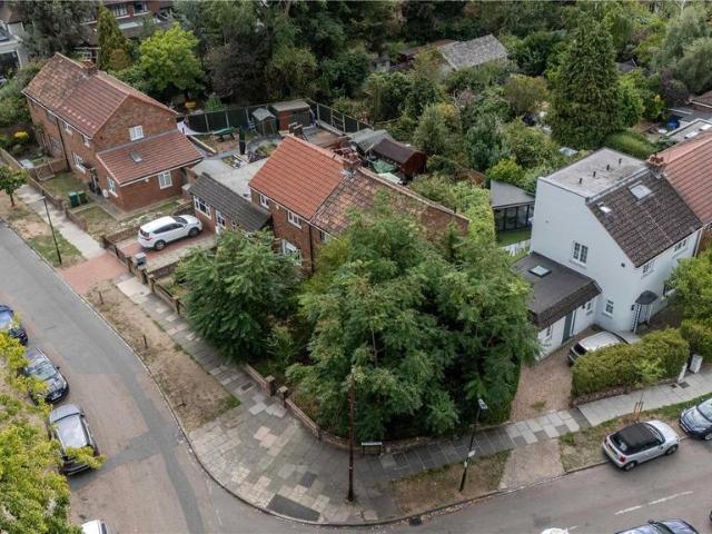 House for sale in Petersham, Greater London