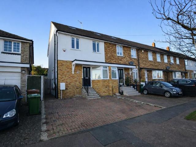 House for sale in Potters Bar, Isle Of Man