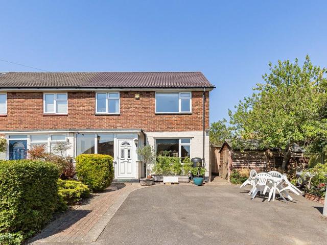 House for sale in Oakmere, Potters Bar