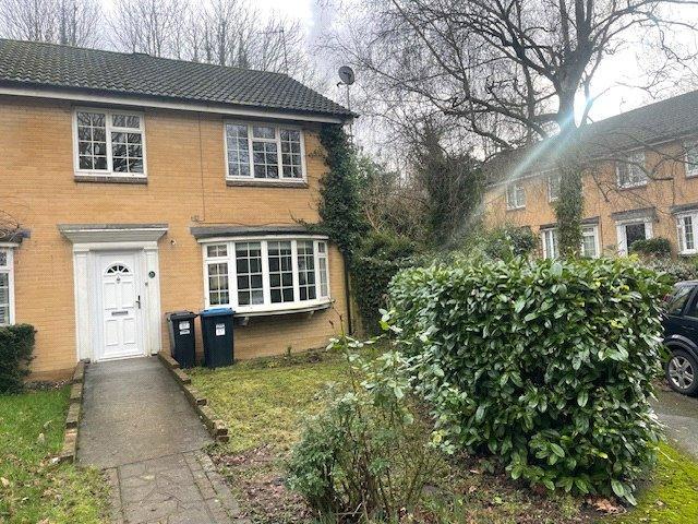 House for sale in Hillview, Surrey