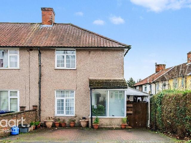 House for sale in The Hale, Greater London