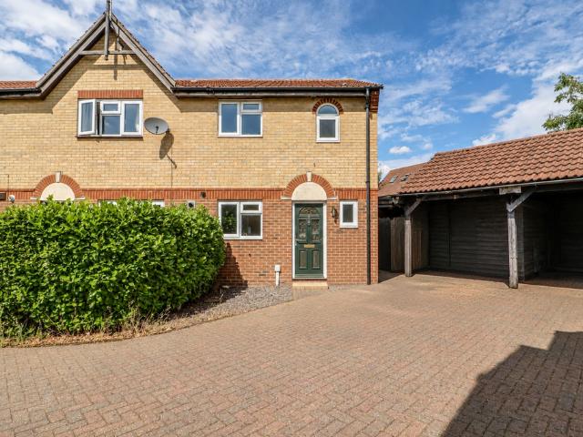 House for sale in Chipping Hill, Essex
