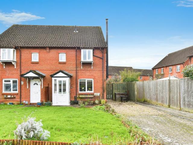 House for sale in Pewsham, Chippenham