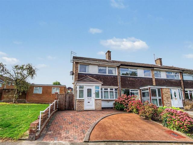 House for sale in Elstob Farm Estate, Tyne And Wear