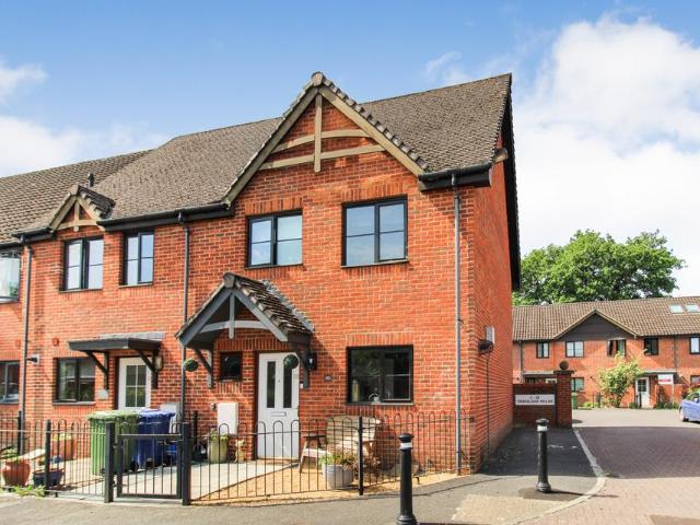 House for sale in Farnborough, Hampshire