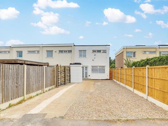 House for sale in Bakersfield, Haddon