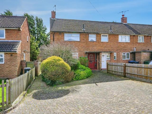 House for sale in Pouchen End, Hertfordshire