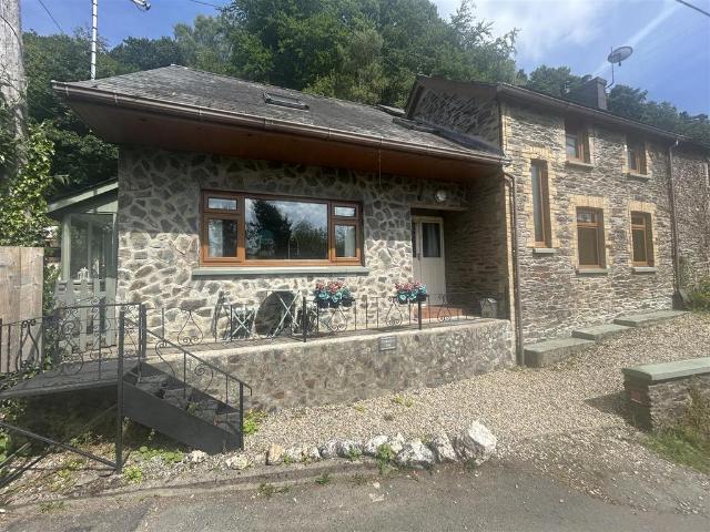 House for sale in Dre-fach, Wales