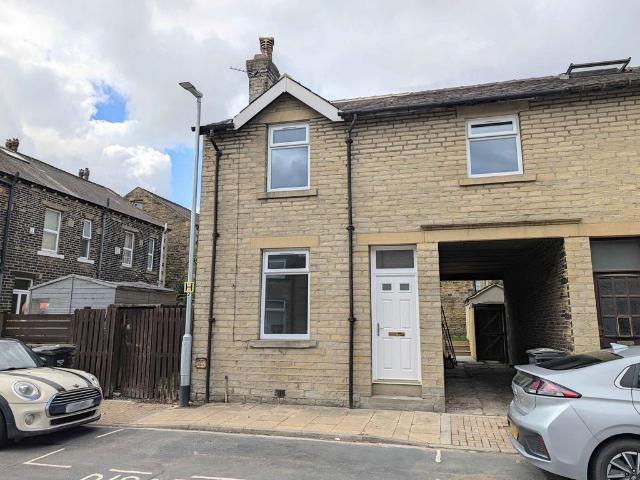 House for sale in Hove Edge, Hipperholme