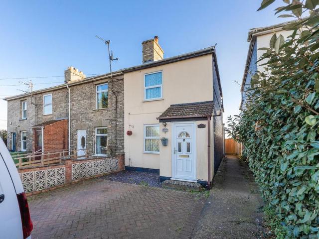 House for sale in Stokesby, Norfolk