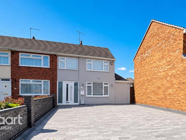 House for sale in Hullbridge, Rochford