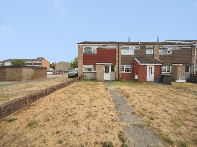House for sale in Marsh Farm