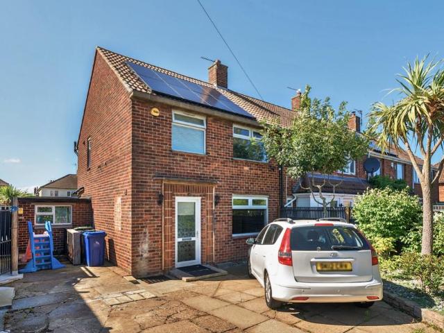 House for sale in Nunsthorpe, Bradley