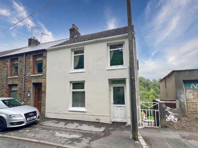 House for sale in Coytrahen, Wales