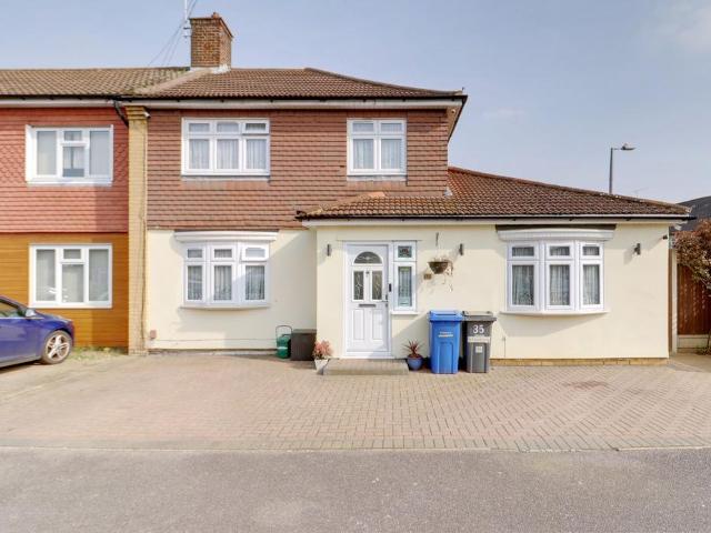 House for sale in South Ockendon, Essex