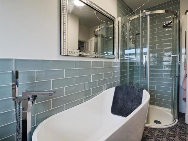 House for sale in Tonyrefail, Coedely