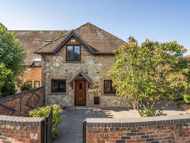 House for sale in Mortimer, West Berkshire