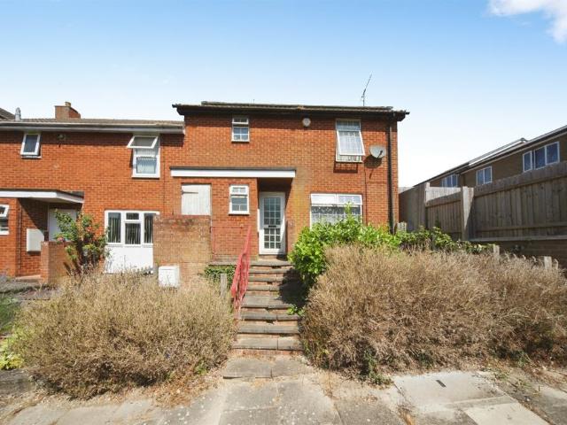 House for sale in Marsh Farm, Luton