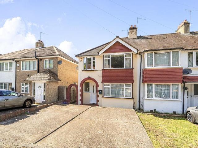 House for sale in London Borough of Croydon, Purley