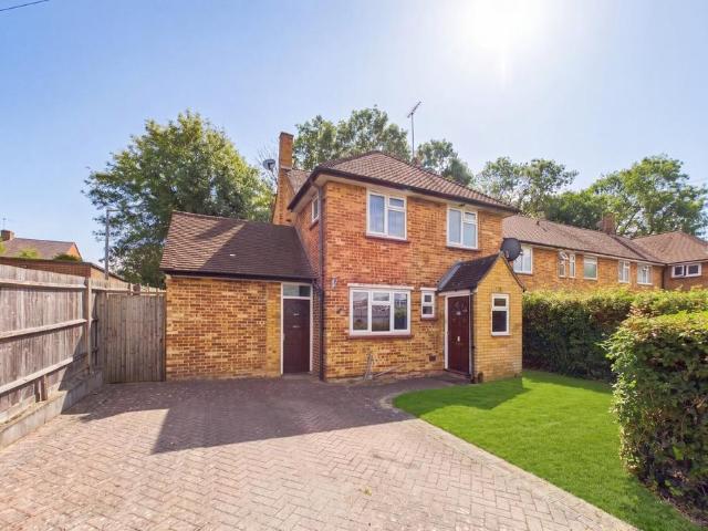 House for sale in Highway, Maidenhead