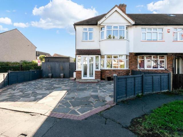 House for sale in Greater London